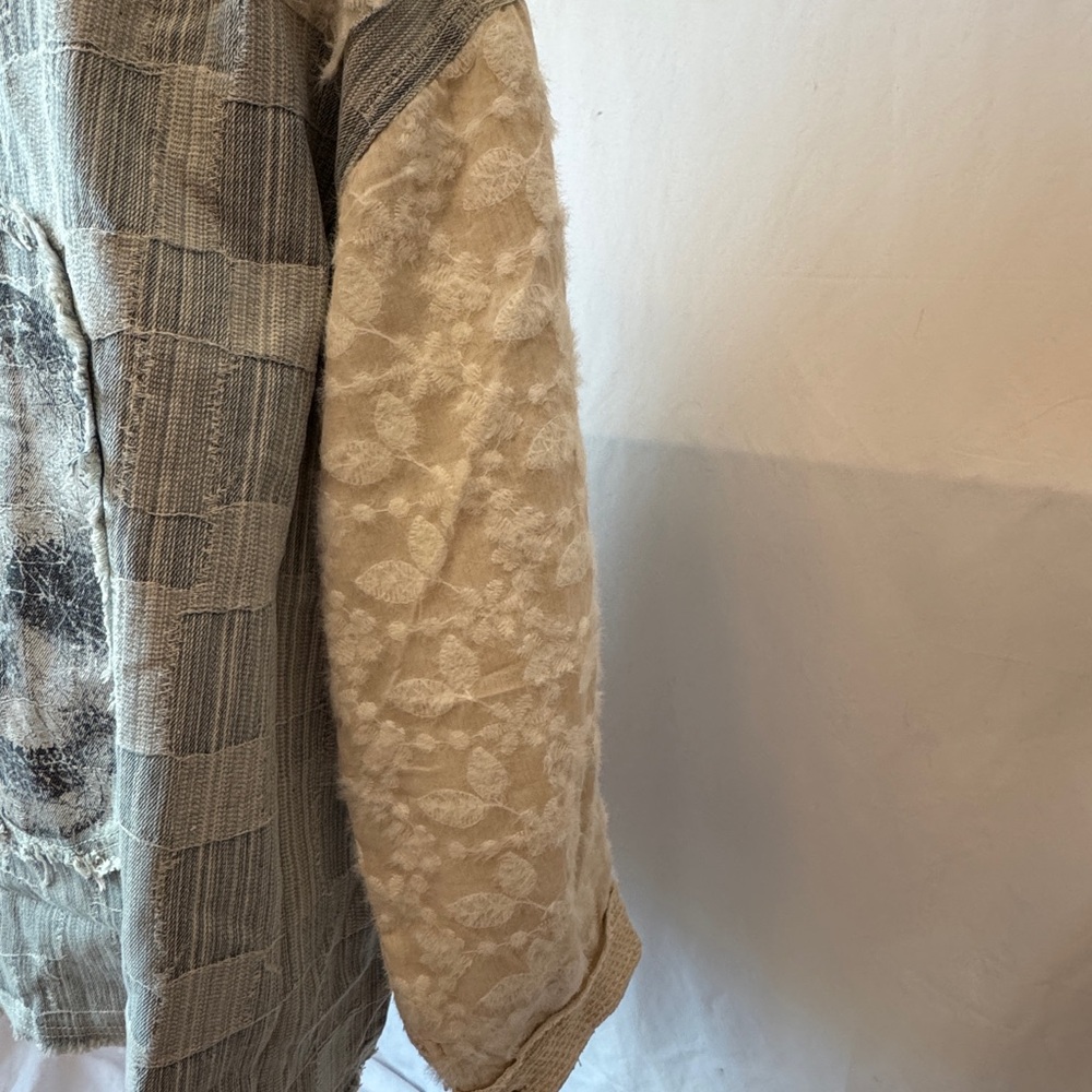097 - POL Denim and Lace Textured Jacket Enhanced with Skull Design NWOT - Picture 7 of 8